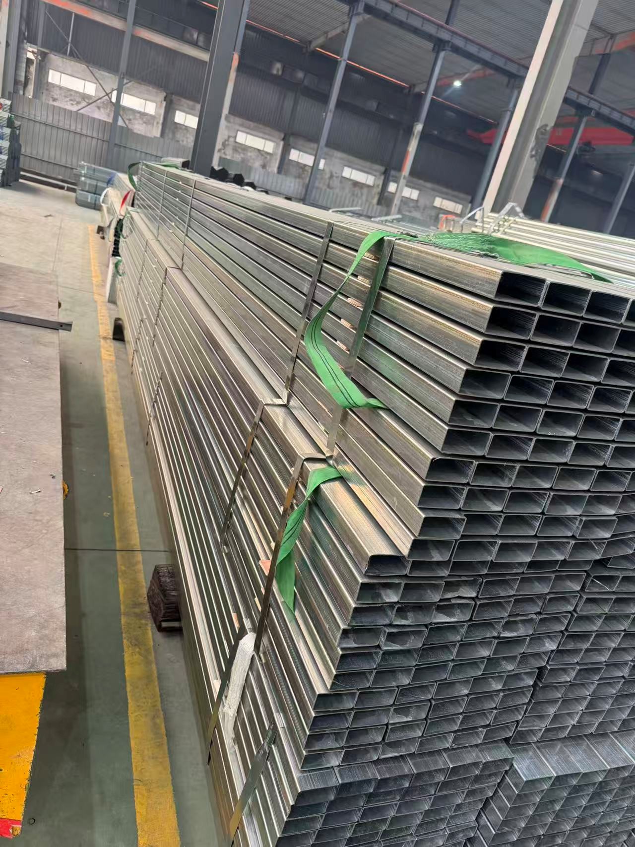 40×80×1.6 Galvanized Rectangular Tube - Image 2