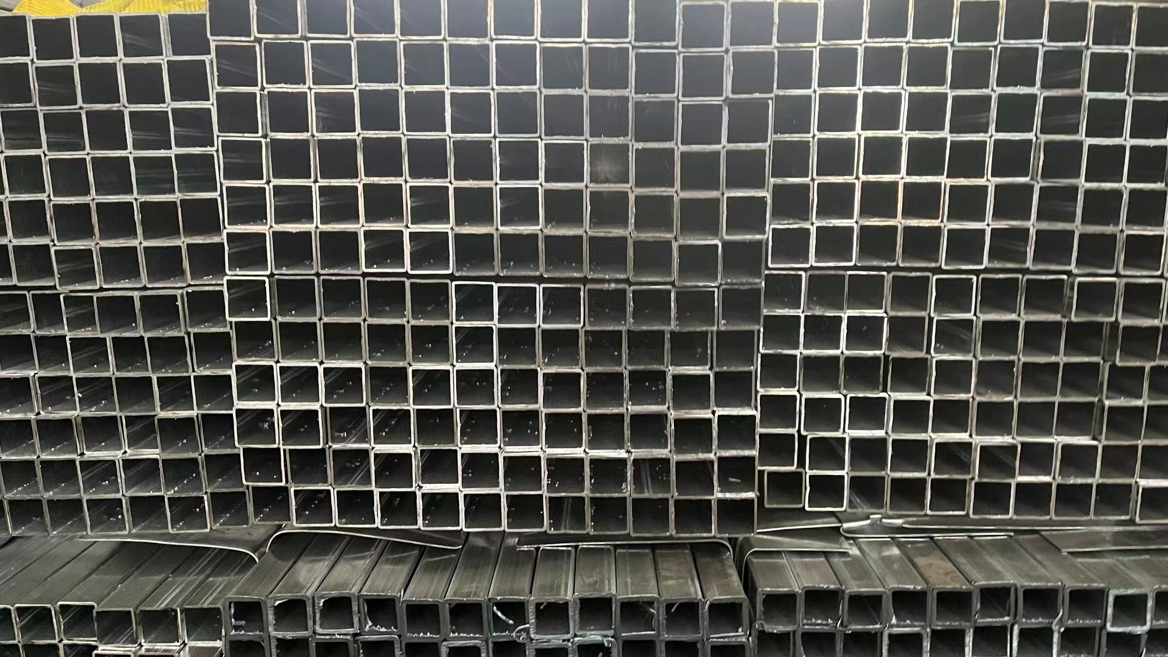 25mm Galvanized Square Tube